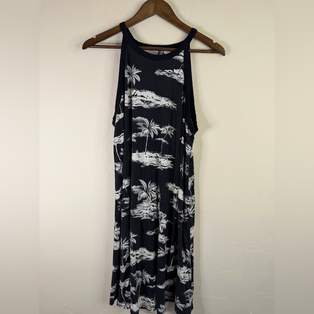 Old Navy Black and White Palm Print Maxi Dress